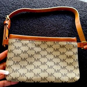Michael Kors Fanny bag